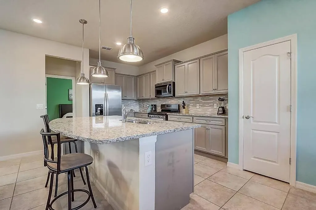 Luxury New 5 Bedroom Solterra Resort Close To Disney Davenport