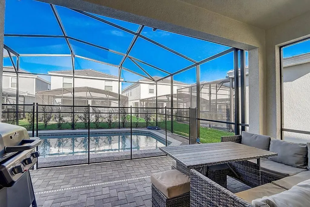Luxury New 5 Bedroom Solterra Resort Close To Disney Davenport Holiday home