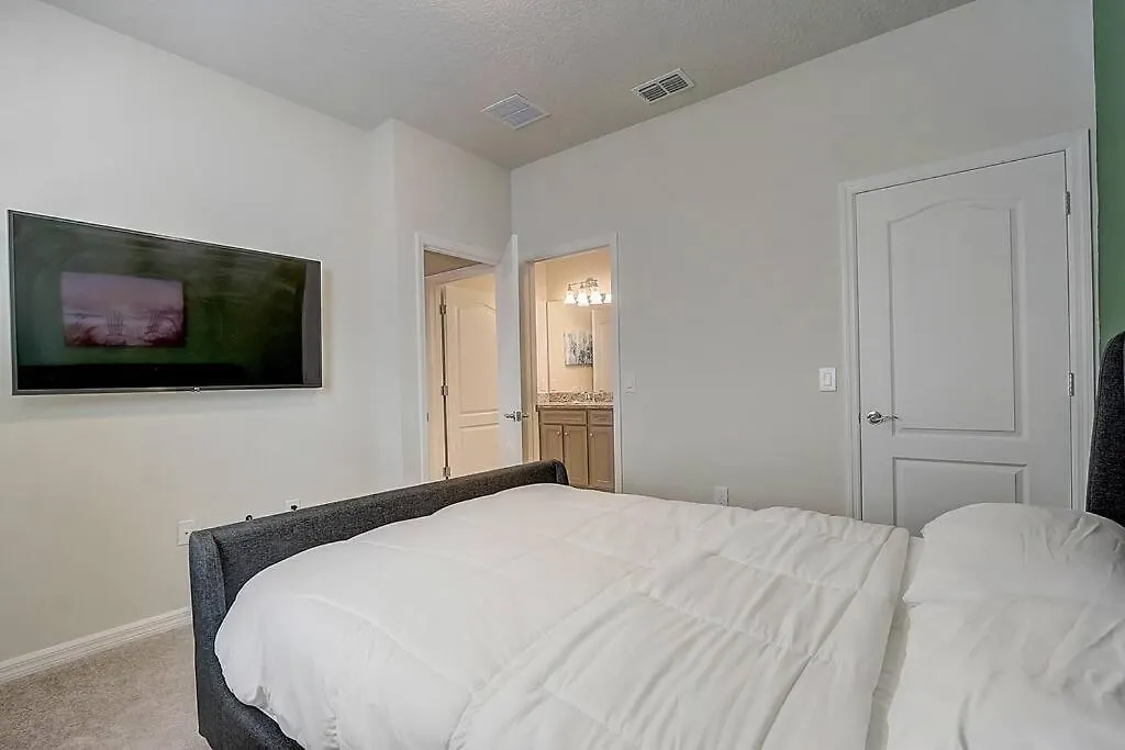 Luxury New 5 Bedroom Solterra Resort Close To Disney Davenport